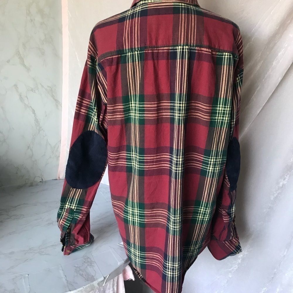 Foreign Exchange Button Up - Picture 2 of 6